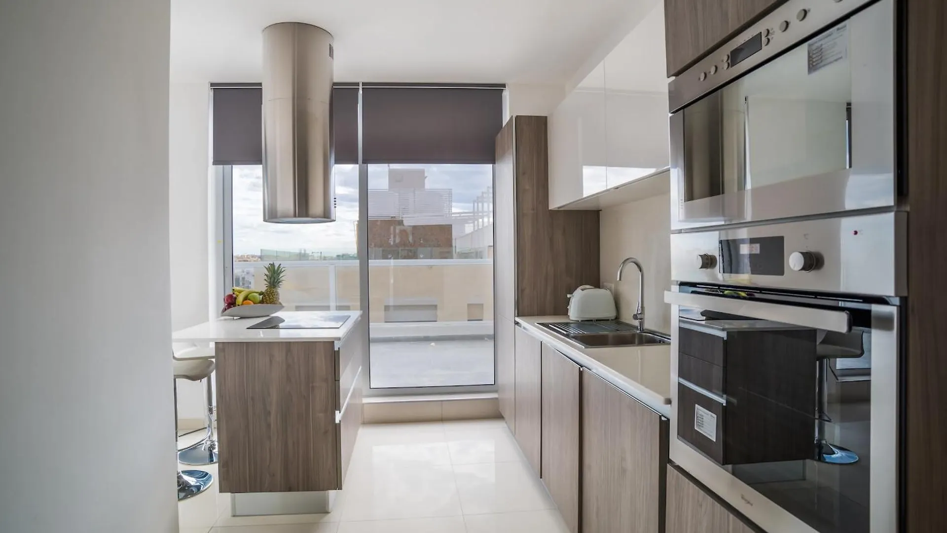 Bnbnova - Private Penthouse With Terrace Spinola Bay Saint Julian's Apartment
